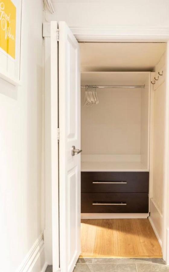 Modern Design Studio Торонто Экстерьер фото